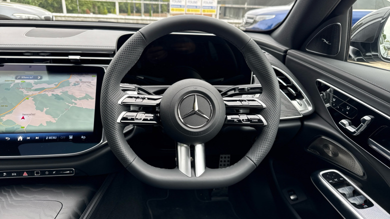 Mercedes-Benz E-Class E300de AMG Line Premium 4dr 9G-Tronic [Pan Roof] Saloon